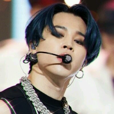 galleryofJM's tweet photo. Black Swan         or                    ON https://t.co/rknP1wXXeM