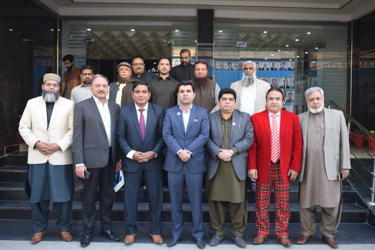 thegcciofficial's tweet photo. #PresidentGCCI Umar Ashraf Mughal, #SVP Ajmal Awan, #VP Qaiser Amin meeting with #Delegation from #PakistanStockExchangeLahore.
Along with #FormerPresident Saeed Ahmed Taj & #ExecutiveMembers.
@UmarashrafSAG
Dated: (08-02-2021) https://t.co/nXfhLPOvZE
