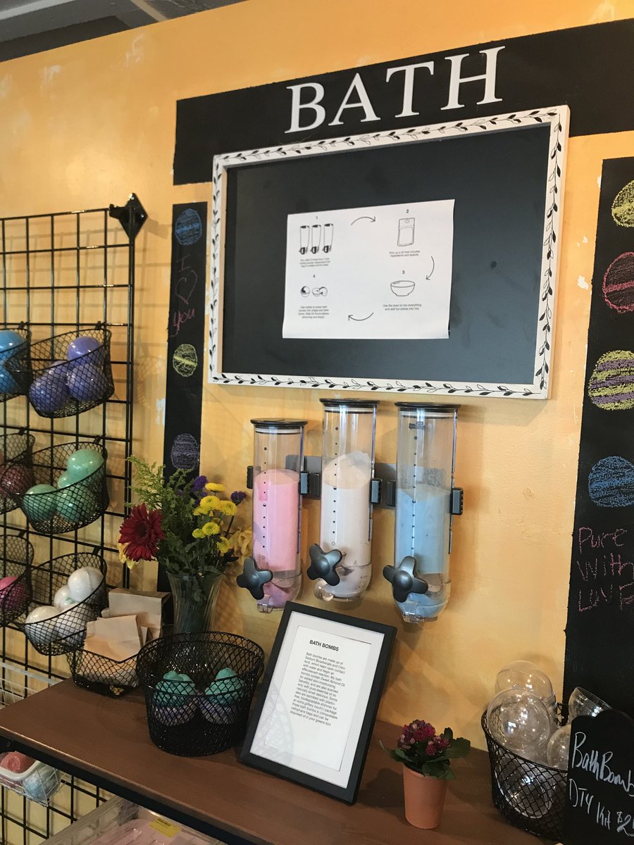 usfsp_sce's tweet photo. Takeover Tuesday featuring... Black owned business Pure With Love (@purewithlovellc )
-
Located on Central Ave St. Pete (1100 Central Ave, Saint Petersburg, Florida)
-
Hours: Mon-Sat 11-6 PM, Sun 12-5 PM
-
You can find Artisan Soap, bath bombs, and everything skincare! https://t.co/dK95rWzya9
