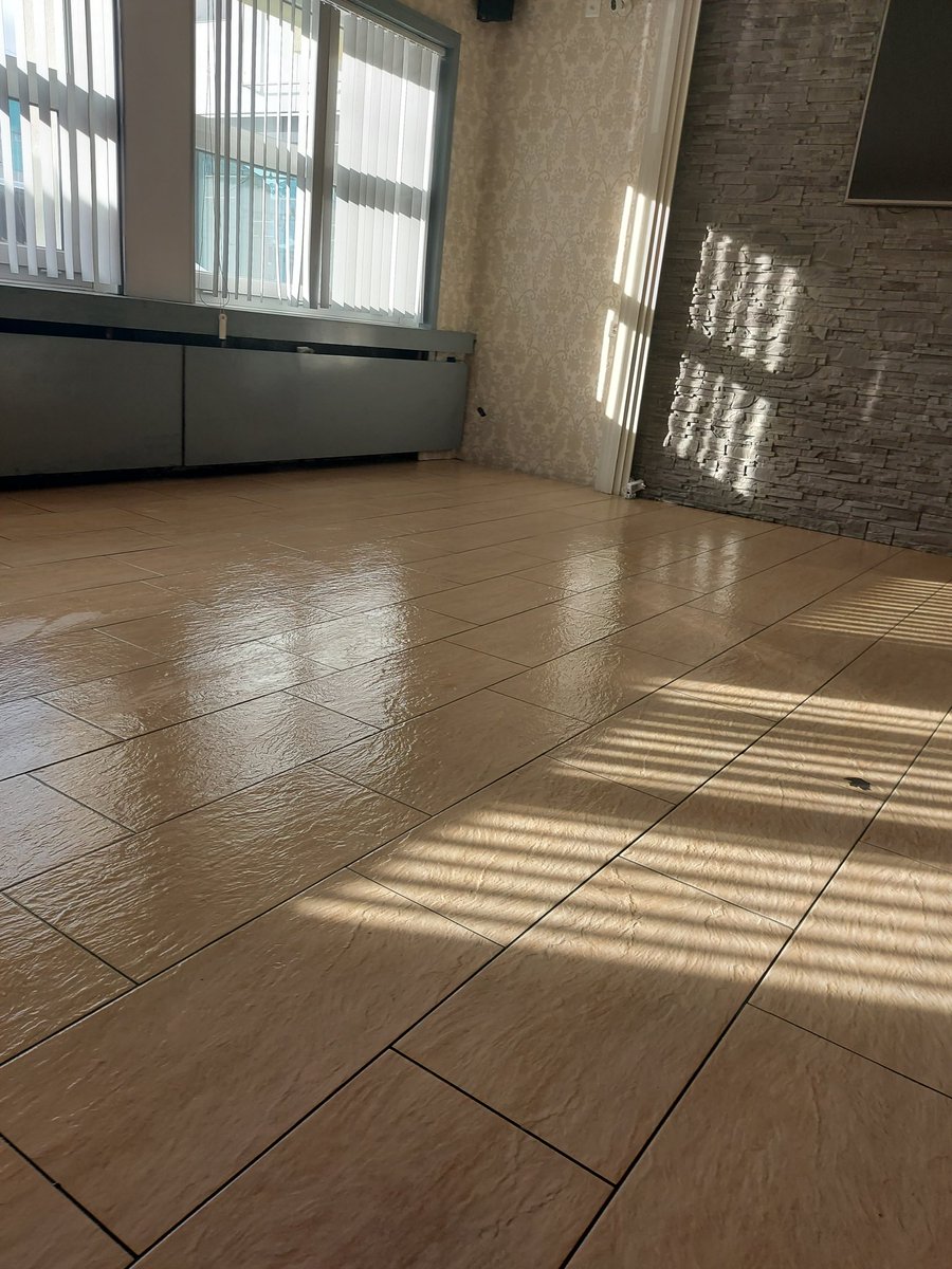 putzwind's tweet image. UMZUGSREINUGUNG AB CHF 300