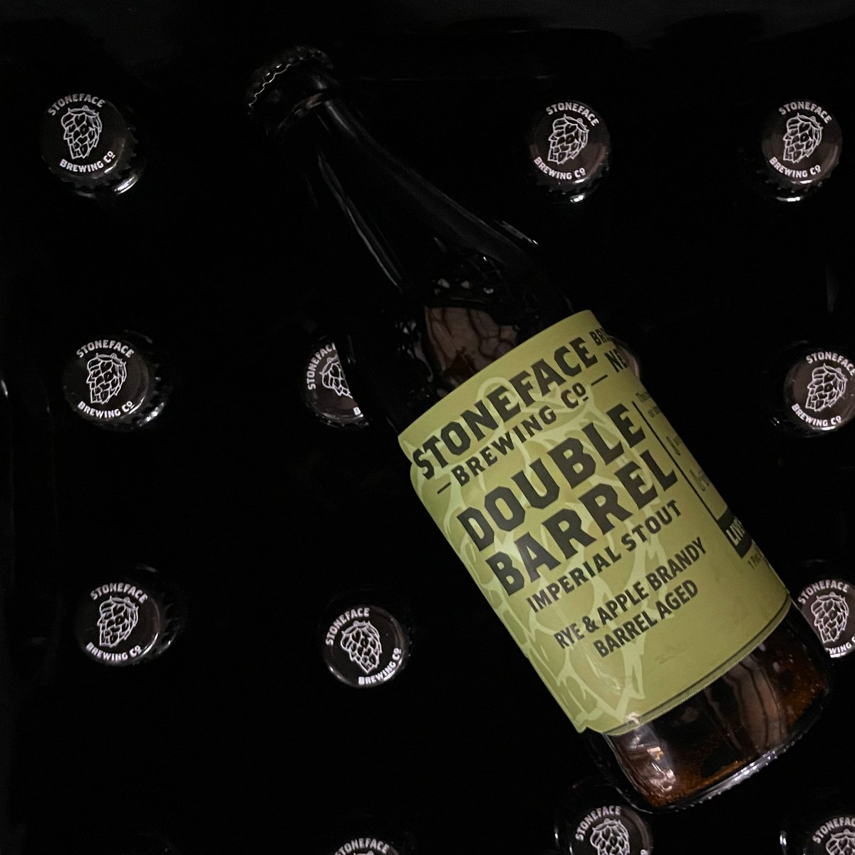 StonefaceBrew's tweet photo. Wednesday Release💥
📍Stoneface Brewing
👉Limited Quantities
>>>
A blend of our Russian Imperial Stout: Apple Brandy barrel-10 months + Rye Whiskey barrel-10 months + fresh RIS
Sweet red apple peel, hint of vanilla; warming - 10%; 16.9oz btl
#NHbeer #barrelprogram https://t.co/UAgS1fRzYm