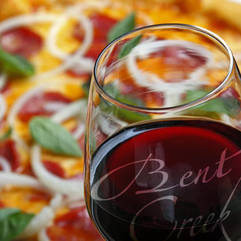 Happy #NationalPizzaDay! Our multi award-winning 2015 Red on Red is a fantastic fusion of Syrah and Cabernet, and pairs perfectly with your favorite pizza. Try some today!
#betterwithbentcreek #syrah #cabernet #livermorevalleywine #livealittlemore #winetasting #visittrivalley