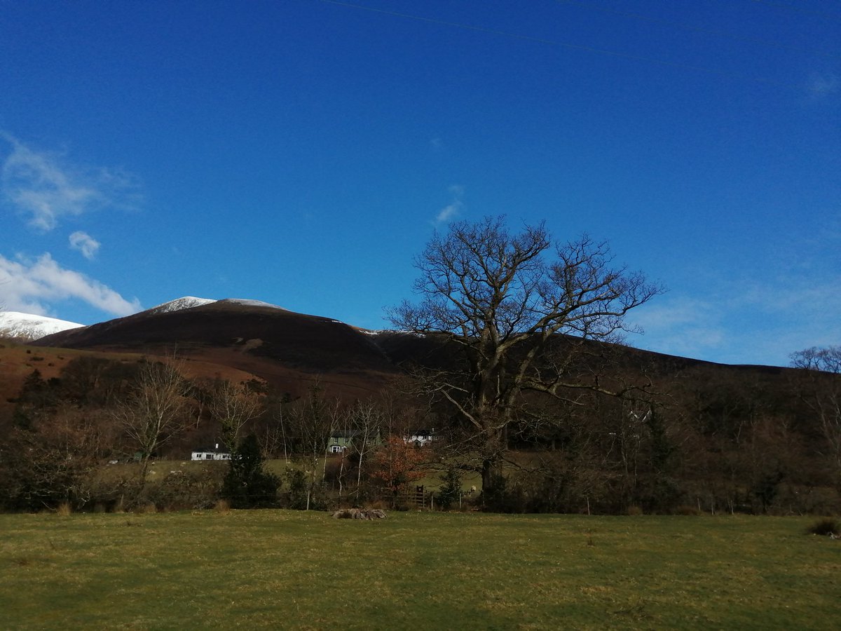 LinnettHill's tweet photo. We experienced all weathers on our walk today through the fields to #Applethwaite and #Millbeck...
Beautiful blue skies followed by #snow showers on the way home 🌞 🌨️
Always a lovely quiet walk 😊
#Keswick #Thelakedistrict #Lockdown3 #COVID19 https://t.co/LmEWHlOU0d