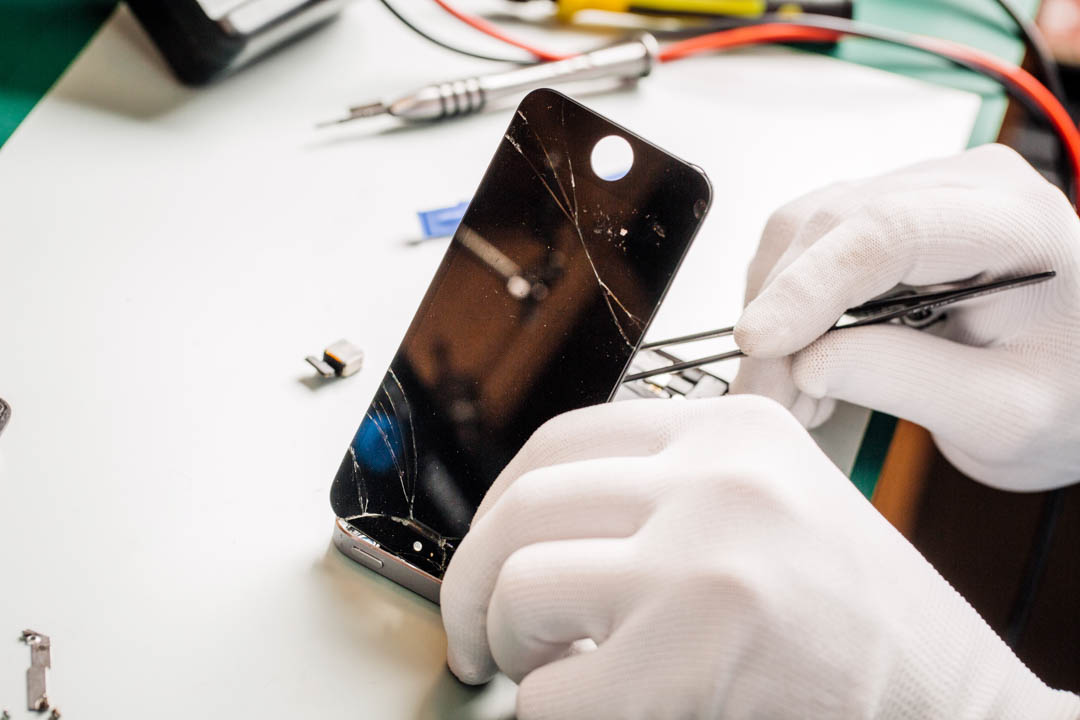 FixshopMA's tweet image. To take advantage of affordable Phone Repair services in the Brighton area, call us at (617) 992-4003or come by today at 567 Washington St. #PhoneRepair #SmartphoneRepair #iPhoneCameraRepair bit.ly/3fPbqls