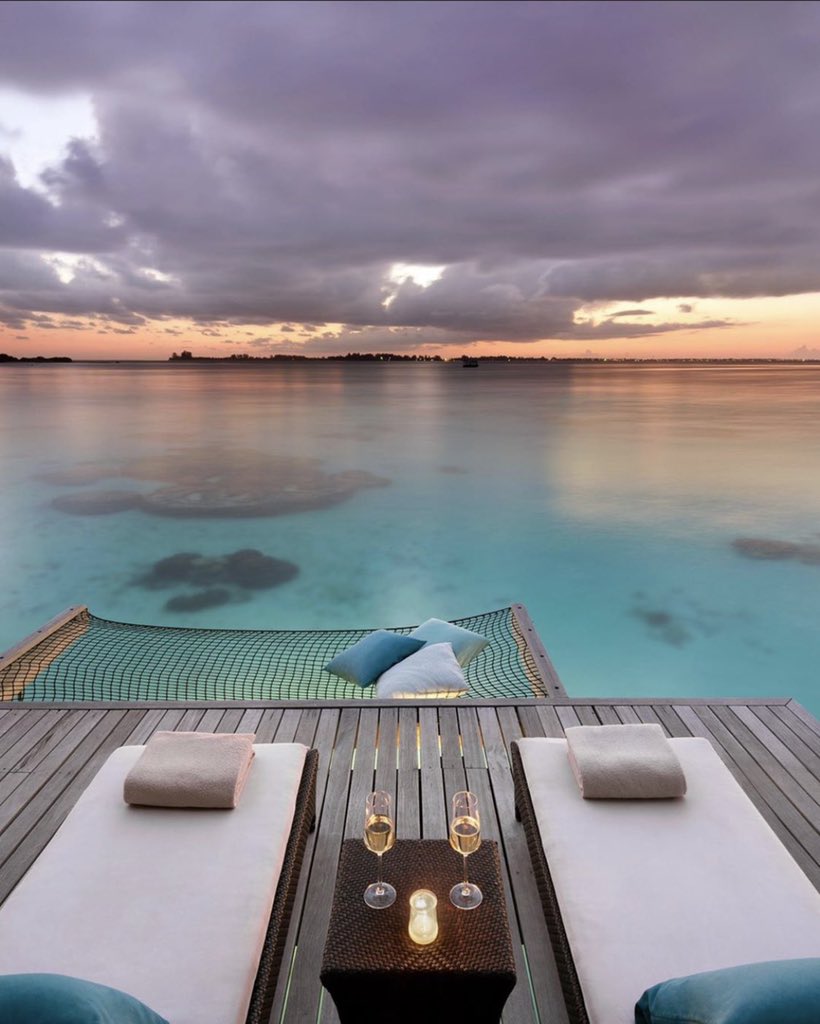 INTERIORPORNR's tweet photo. Les couleurs de Maldives 🇲🇻 https://t.co/jvtcqEyrXa