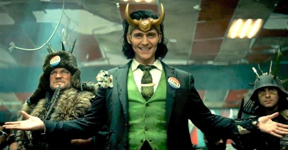 Happy Birthday to himself, Tom Hiddleston! The actor turns 40 years young today 