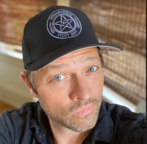 Been feeling a bit "meh" today, so decided to go on a google spree. May I present: Mish Apprish Thread 2.0  #mishacollins  #weloveyoumisha