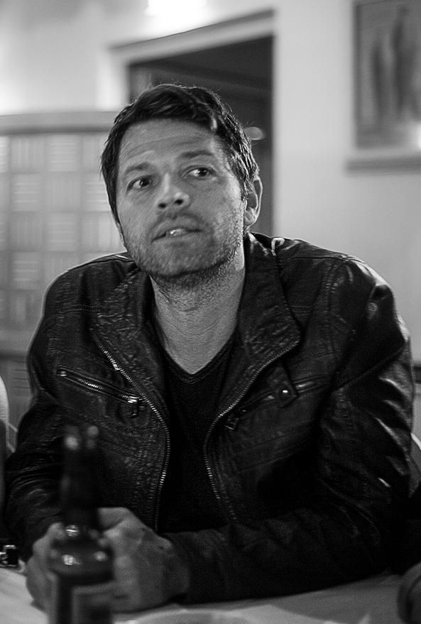 Been feeling a bit "meh" today, so decided to go on a google spree. May I present: Mish Apprish Thread 2.0  #mishacollins  #weloveyoumisha