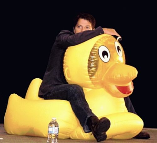 Been feeling a bit "meh" today, so decided to go on a google spree. May I present: Mish Apprish Thread 2.0  #mishacollins  #weloveyoumisha