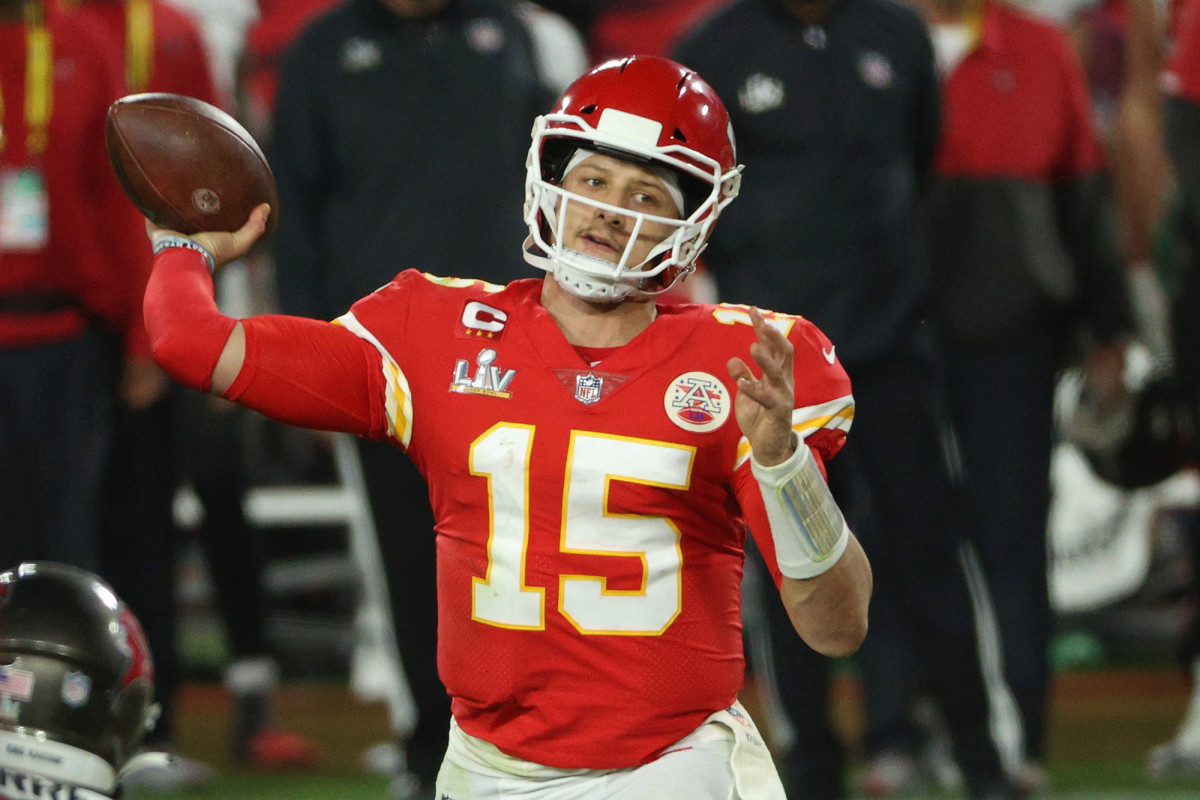 Patrick Mahomes will have toe surgery after Super Bowl 2021 letdown