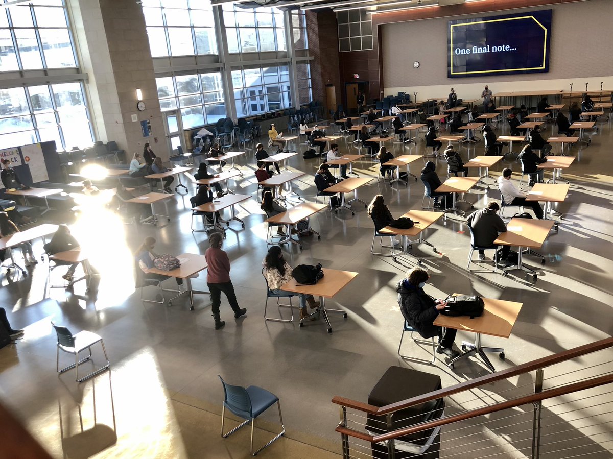 🥳 It’s about time! Welcome to #leydenpride class of 2024! 📚 We are all so thrilled to have you in school finally!
