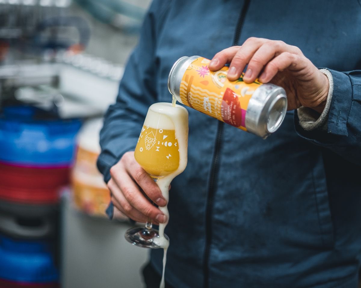 vtlbeertasting's tweet photo. Really looking forward to our live tasting with @trackbrewco next week, including trying โThe Haus that Noodles Builtโ. Join us for this and more as Track take us through their finest!
Tickets available until 9am Mon.
https://t.co/6SAJVs66xB
#trackbrewingco #virtualbeertasting https://t.co/7geOB0LhHi