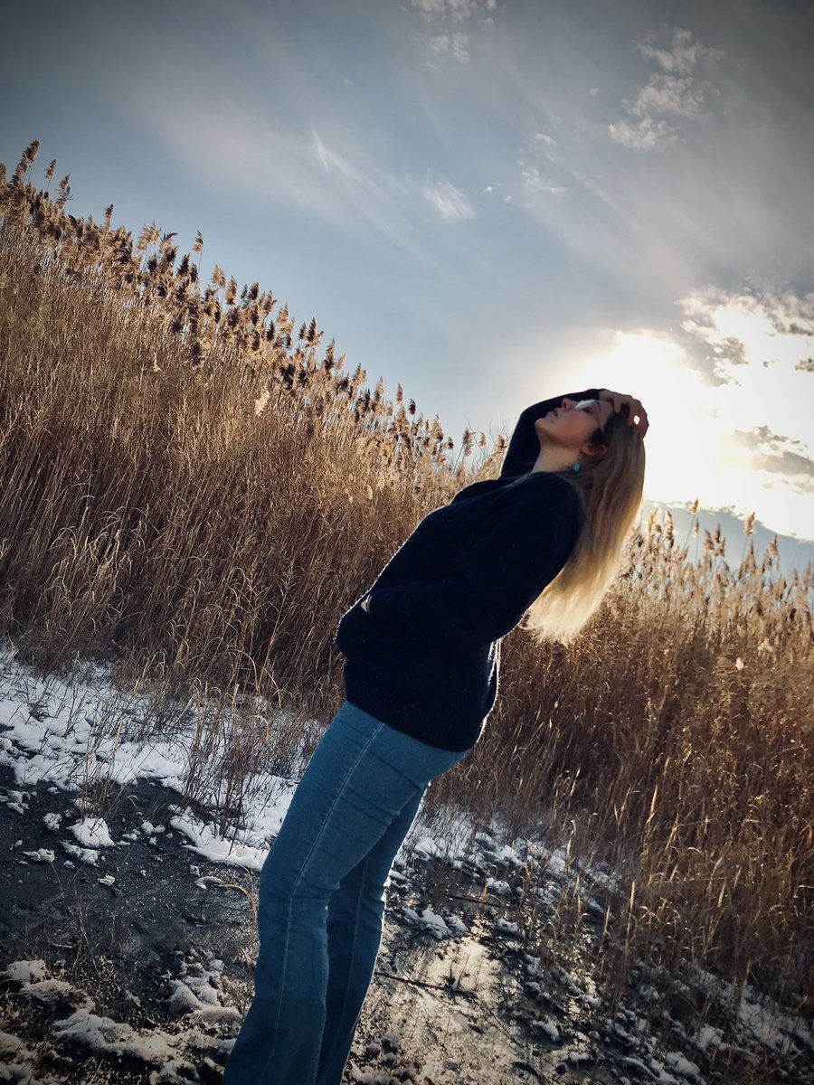 GoddessEm2's tweet photo. 🌞🌞 https://t.co/4Fj0OSLAJM