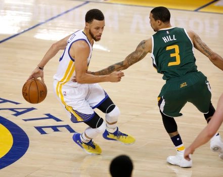 Conor McGregor —> Steph Curry These two changed the game, it’ll never be the same after them. Conor starting the champ champ craze and Steph changing the style of play of every single kid in the world growing up as a fan of b-ball. Both have two of the greatest resumes as well