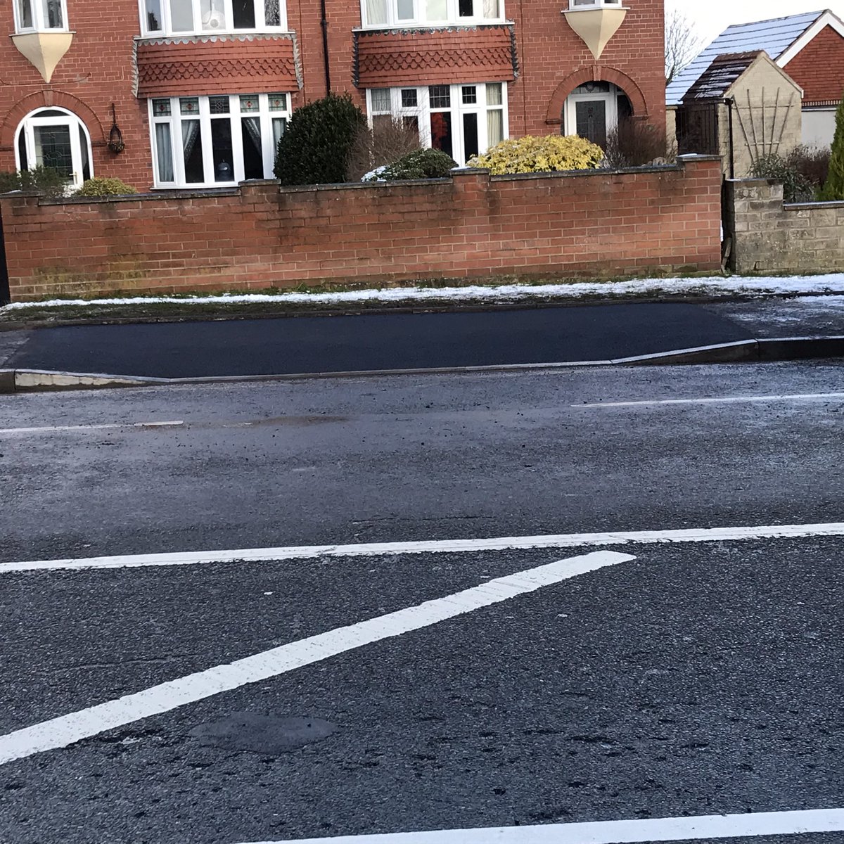33lawson's tweet photo. Nice local drop kerb installed today in Retford, for any enquiries please do not hesitate to contact Calum on 07713053870 or Retford-Surfacing@outlook.com #drivewaytohighway 
Fully Insured ✅
Streetwork approved ✅ https://t.co/F3tHwrF7ue