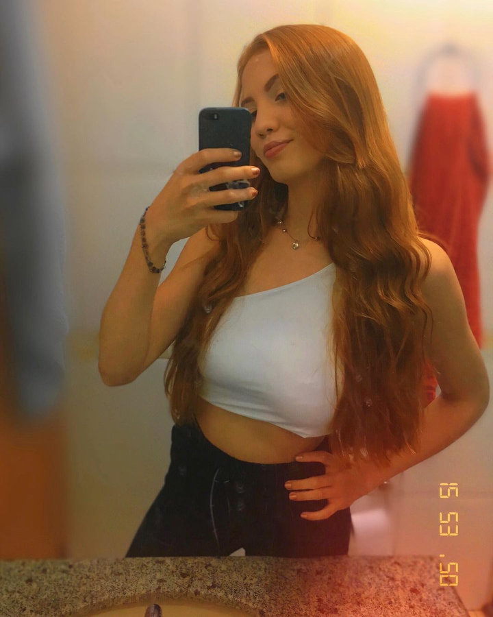 AmeliaWomack2's tweet photo. 😘 Would you like to try butt 💞 nice and dick suck 💕🍌 #ExtremeSex  
Check my page: @AmeliaWomack2 https://t.co/RWJ1GxRbrN