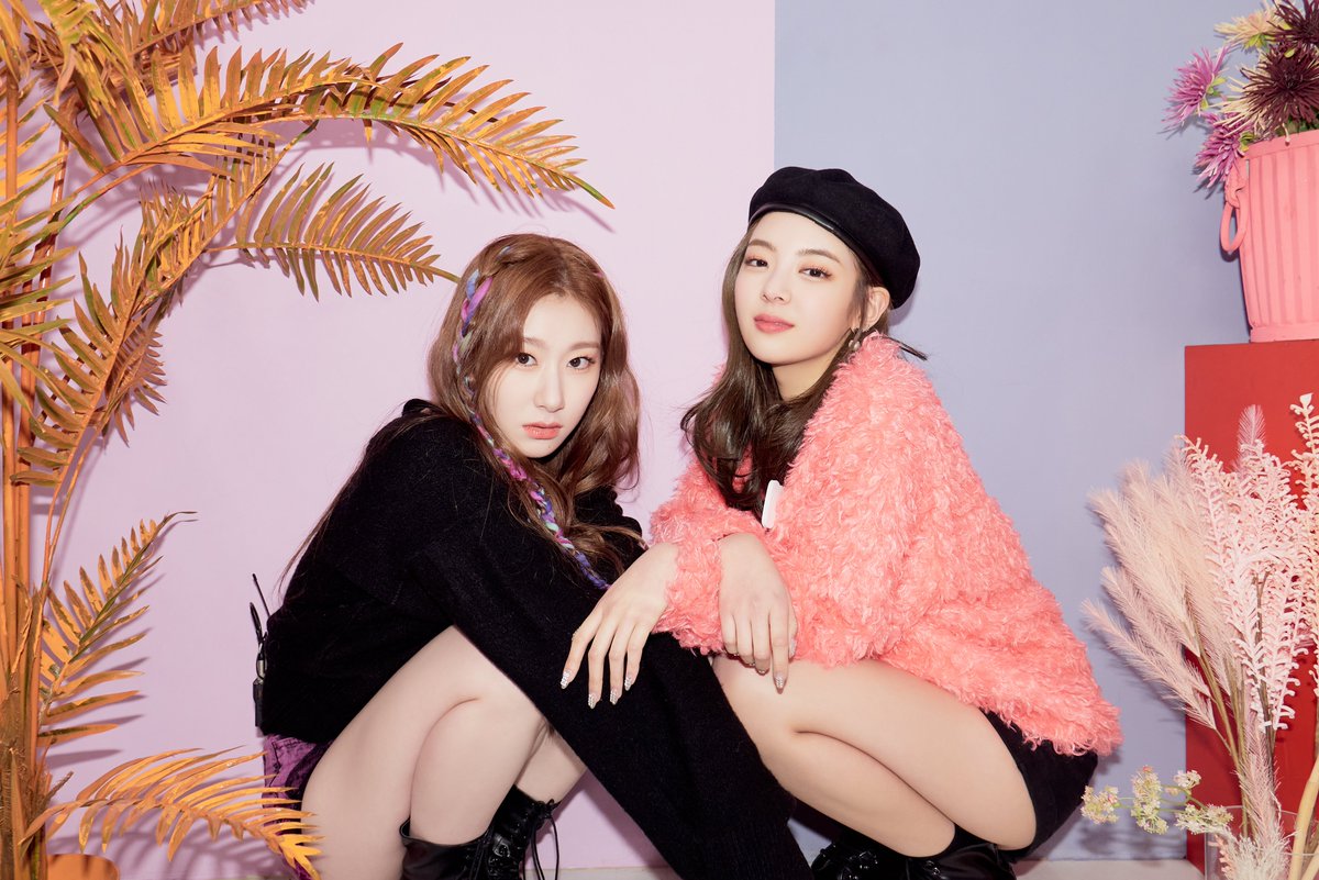 🎁 2TZY : Hello 2021 🎁

EP.08 LIA & CHAERYEONG
youtu.be/Ece4cb--sjM

#ITZY #있지 @ITZYofficial
#MIDZY #믿지
#LIA #리아 #CHAERYEONG #채령
#2TZY #HELLO2021