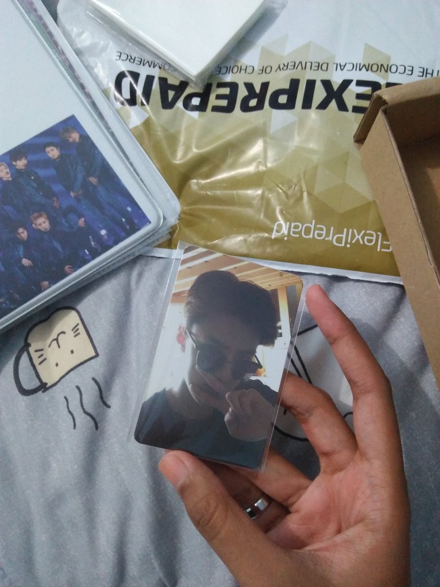 kimaerij's tweet photo. I have received the parcel❤ Thank you for the good packaging🥰 #KogiEXOrealPC @KogiEXOrealPC https://t.co/Z1qL2UVvsf