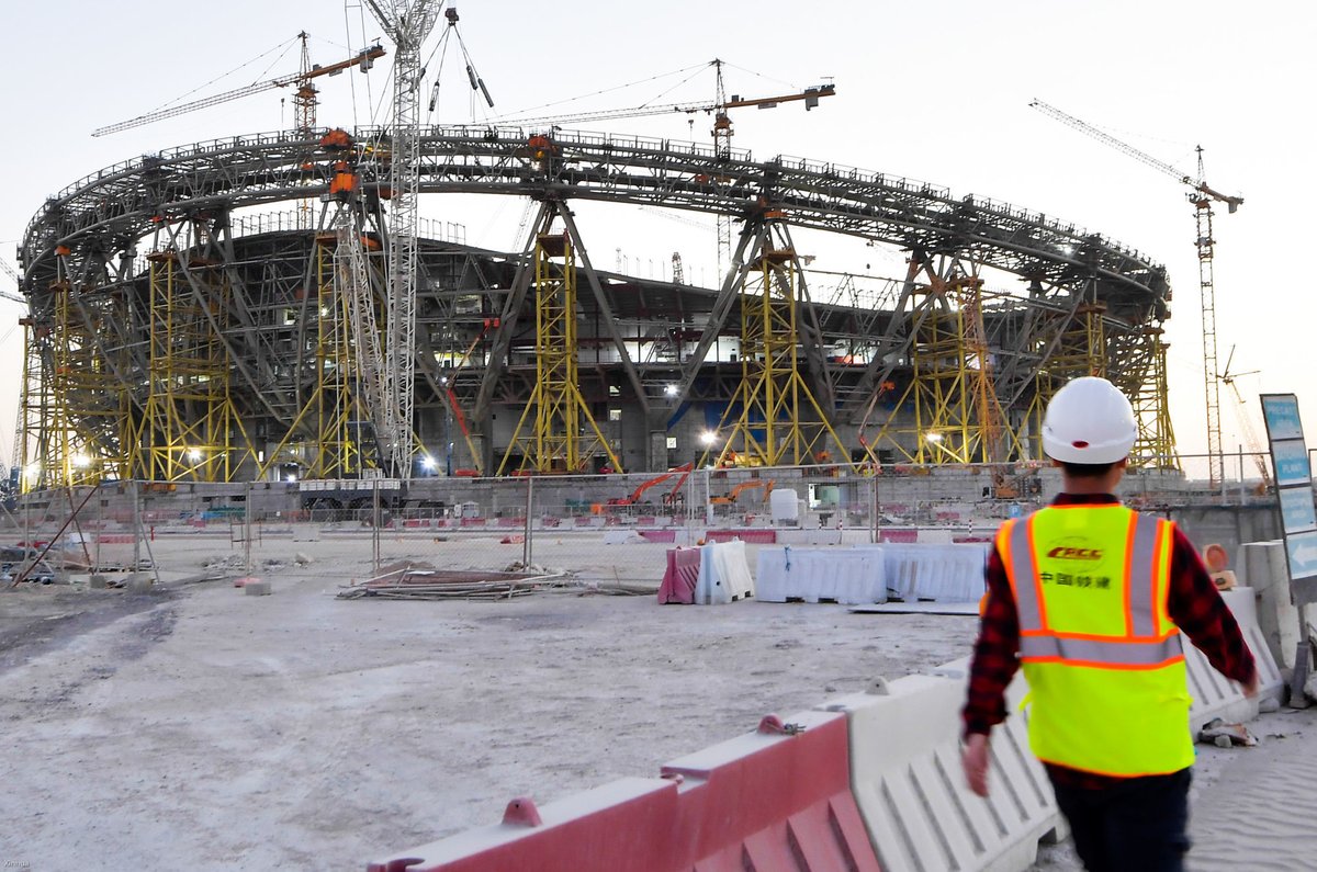 ActuFoot_'s tweet photo. Au moins 6 500 ouvriers seraient décédés depuis 2010 au Qatar, sur des chantiers en partie liés à l'organisation de la Coupe du monde, selon The Guardian.

Ce chiffre serait même sous-évalué, d'après le quotidien britannique. https://t.co/Rby5NiAQWi