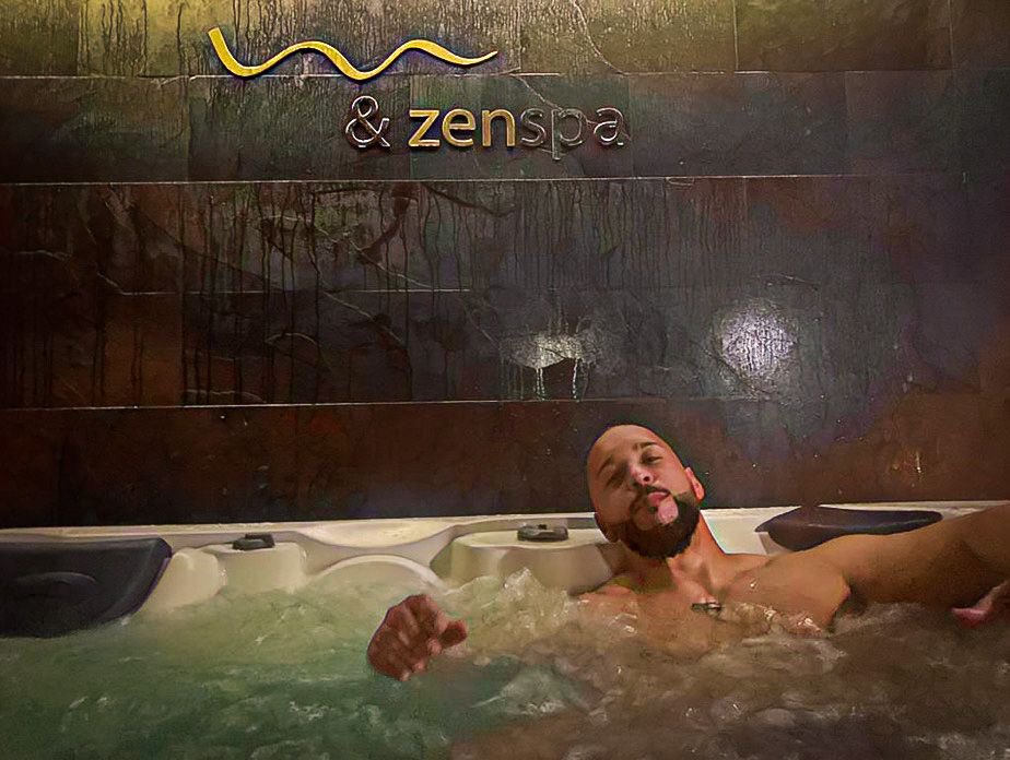 Animal_side's tweet image. Aprender música leyendo teoría musical es como hacer el amor por correo. 
.
.
Making new Bombs like An Animal 🐯
.
.
Luciano Pavarotti

#LikeAnimal #AnimalSide #Relax #Hollidays #Wednesday #Music #UpTempo #210Bpm #Spa #Zen #Produccer #Dj #Hardcore #PicOfTheDay #InstaPic #Model