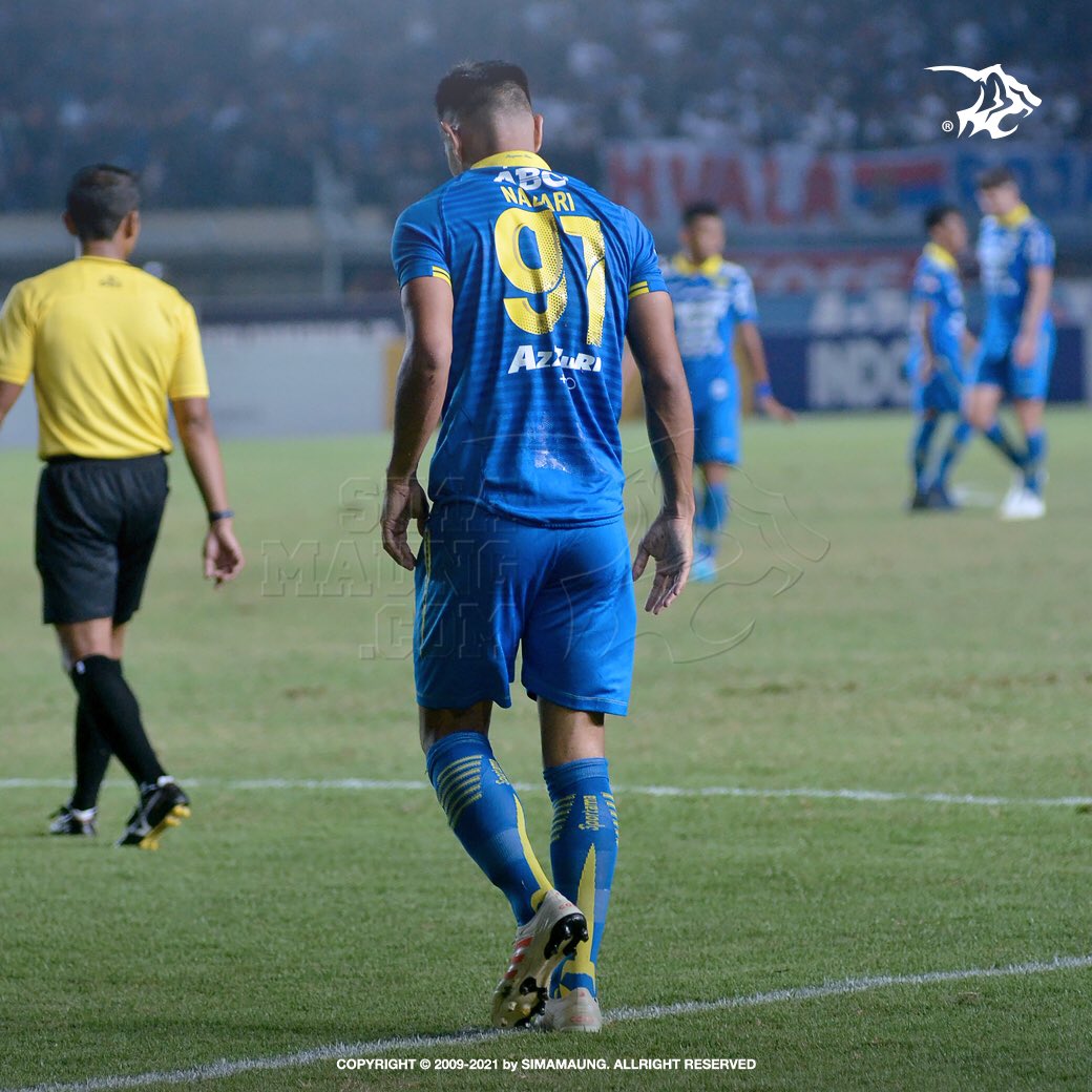[BREAKING NEWS]

Omid Nazari: “Mulai hari ini, saya bukan lagi pemain Persib, tapi saya selalu mendukung tim ini. Saya mengucapkan terima kasih untuk semuanya”.