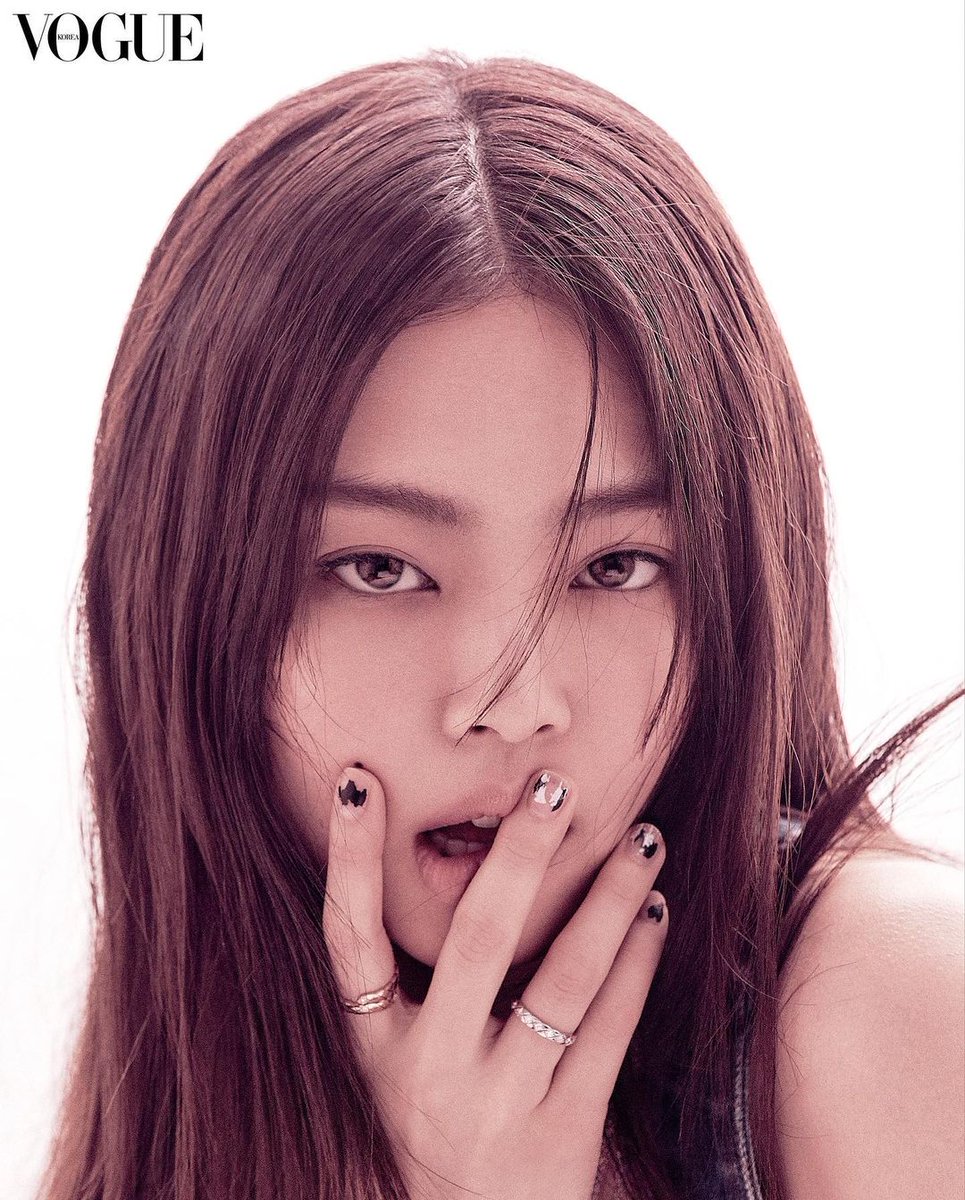 T only Blackpink, t chỉ quan tâm Jen, tôn trọng quyết định của Jen, mong Jen được hạnh phúc. Jen là cô gái vừa tài giỏi vừa chu đáo ngọt ngào ❤️ Jen đủ bản lĩnh tự mình thăng tiến trong sự nghiệp. Nên Jen yêu đơn giản chỉ vì yêu thôi!
#JENNIE @BLACKPINK https://t.co/6VcgNqzr9N