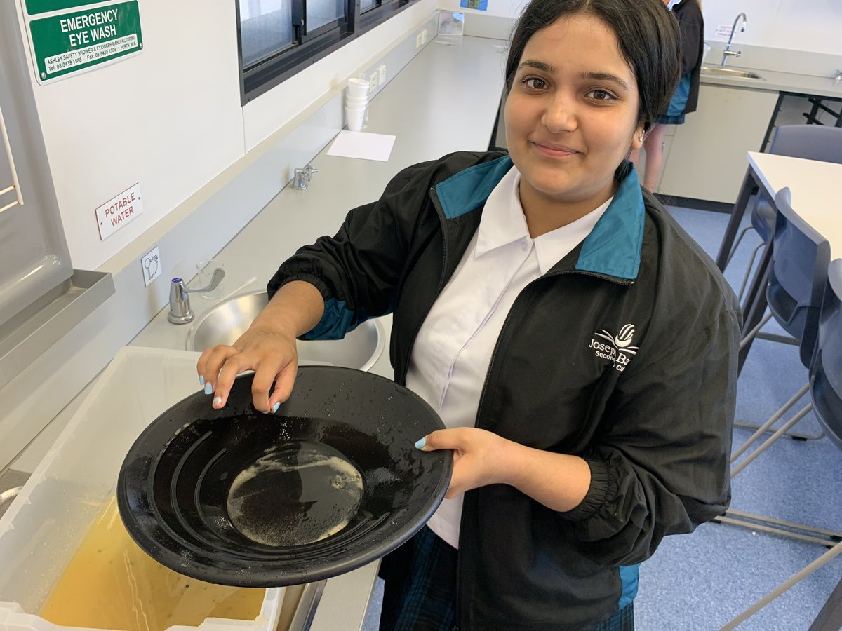 CoRELearnGrow's tweet image. Back with the #metrocore schools @kentstreetshs @JosephBanks_SC engaging with students and watching in awe as they conduct their #steamlearning in #therealclassroom #projectbasedlearning