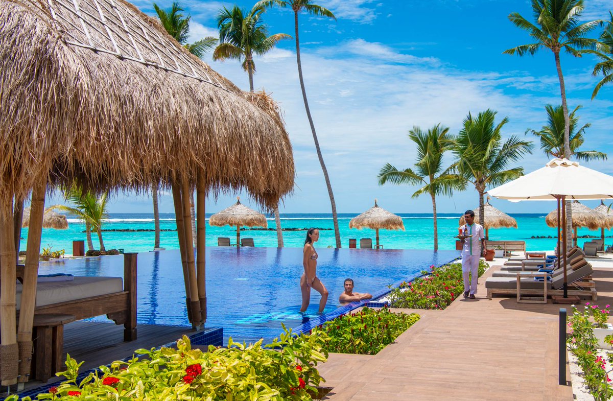 TravelExciting's tweet photo. Enjoy a trip with your special someone to the most romantic destination the world has to offer💫
#Maldives #SunnysideofLife #Travel #Blissful https://t.co/SVXclB10C5