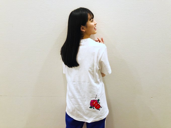 そお星人ももくまさんコラボTシャツホワイト桃ちゃん後ろ