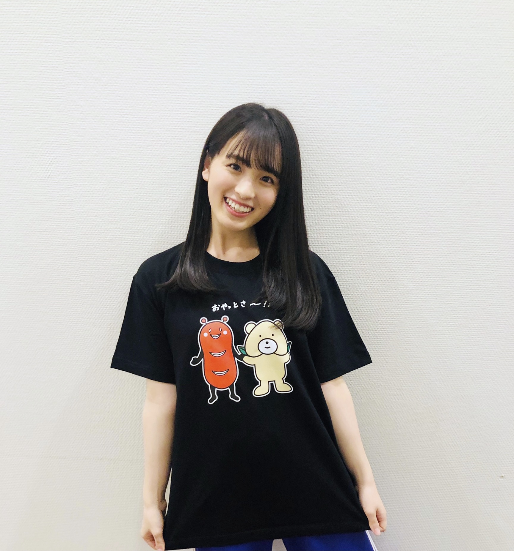 大園桃子直筆サインTシャツ2枚セット