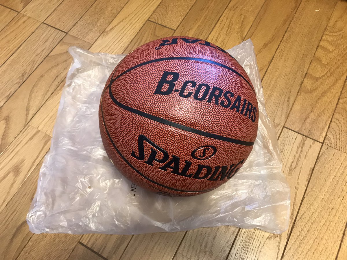 HeMerkava's tweet photo. とれたてねっとの当選品、毛蟹🦀!
その前々週はエクスターのボール🏀も当選してるという。
クジ運ないので嬉しいですね😊
#ビーコル
#とれたてねっと
#EXSTAR https://t.co/5VxhtQVcPr