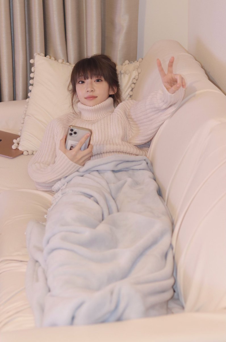 littlekeonie tweet picture