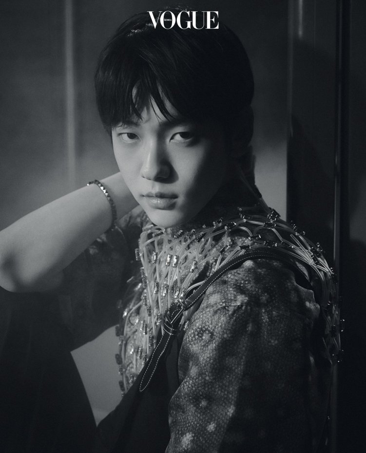 Eu-cNNCUcAcSy7_?format=jpg&name=medium