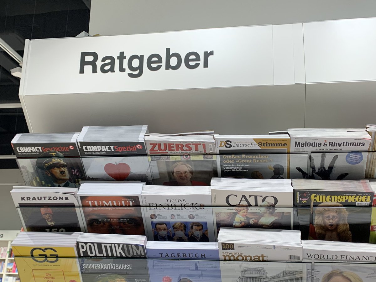 RubenGerczi's tweet photo. Compact und das NPD-Magazin „Deutsche Stimme“verkaufen, aber „es ist nicht verboten“ und „wir bekommen das von der Zentrale“. 

Symbolbild: Normalisierung von Rechtsextremismus in Deutschland. https://t.co/nSY4KipLif