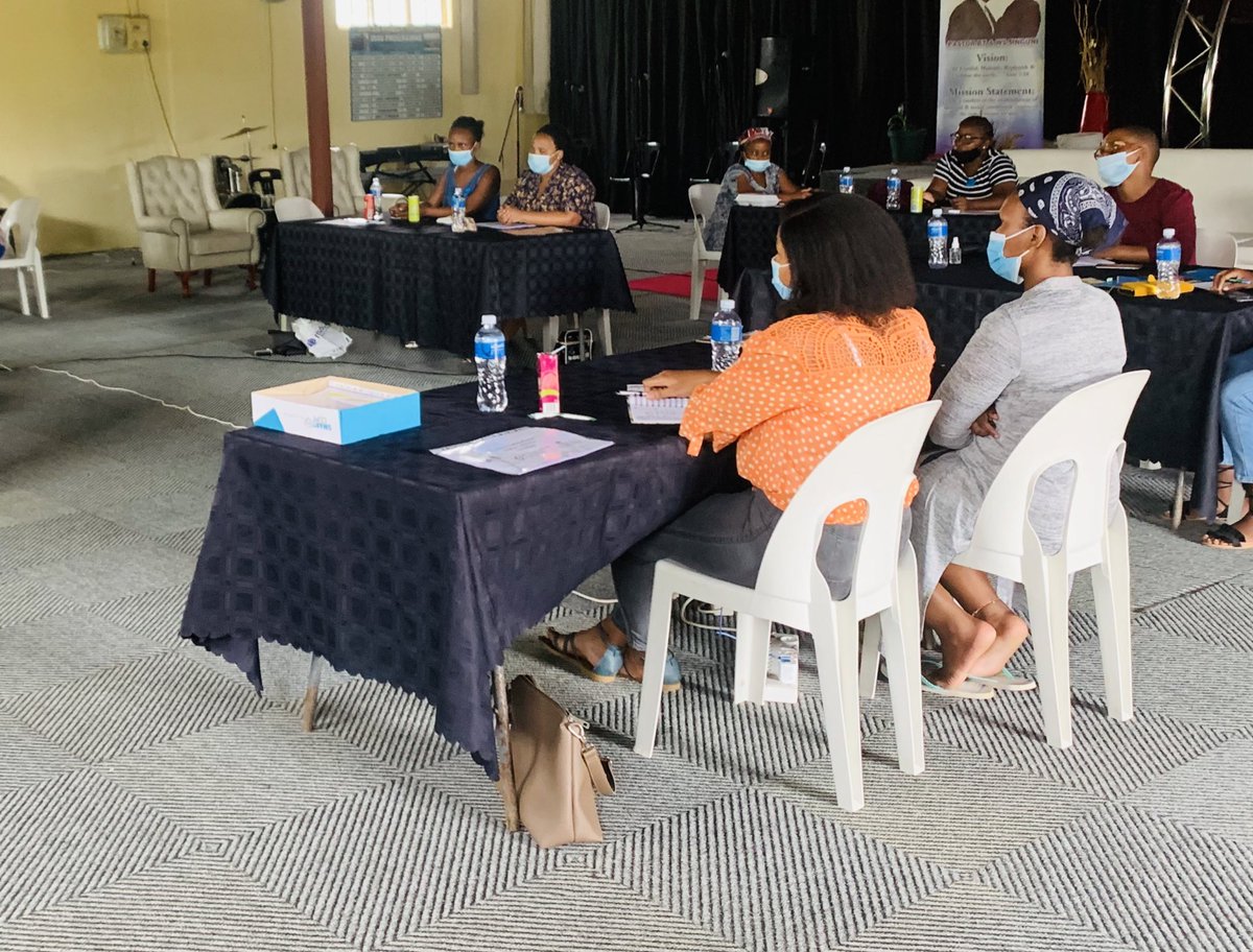 Geekulcha's tweet image. We love to see it! @MamasCoding are in Umbumbulu, KZN for the #ProjectCodingMoms, cc @UKSATechHub to deliver digital literacy training focusing on digital skills for moms and women!
#codingmamas #womenintech