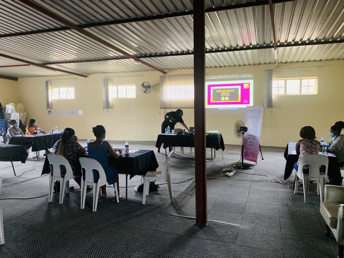 Geekulcha's tweet image. We love to see it! @MamasCoding are in Umbumbulu, KZN for the #ProjectCodingMoms, cc @UKSATechHub to deliver digital literacy training focusing on digital skills for moms and women!
#codingmamas #womenintech