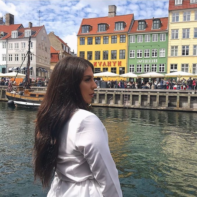 BlueeEva's tweet image. #honey #fetish #pornhub Im on cam now! come find me :)