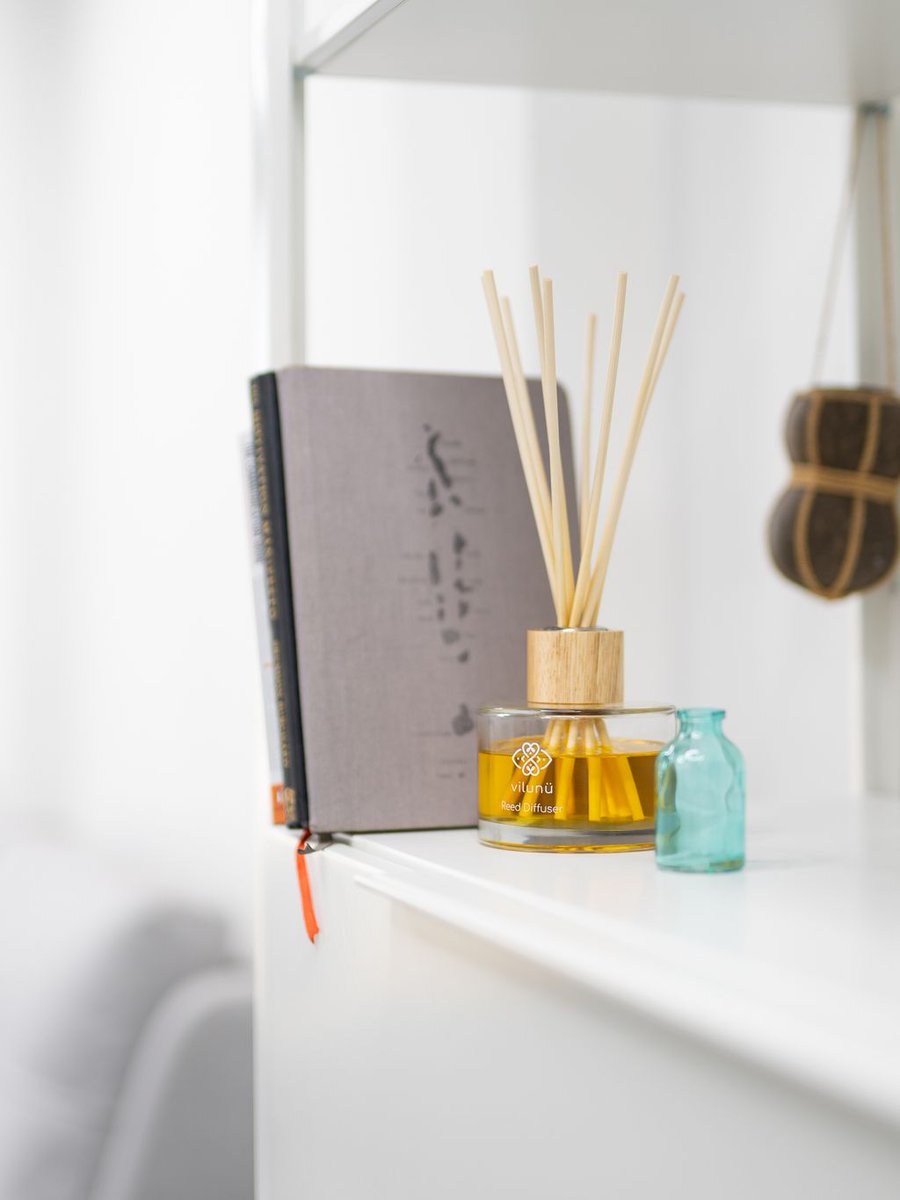 vilunu's tweet photo. Fill your homes with the #ScentsOfMaldives. Our reed diffusers ensure an effortless and subtle scent throw all day long. 

Available from our online store https://t.co/MmZUPSRStf 

Also available for purchase from @islandbazaar and @Authentic_Mv 

#HandpouredInMaldives https://t.co/Ah43eAQjjJ