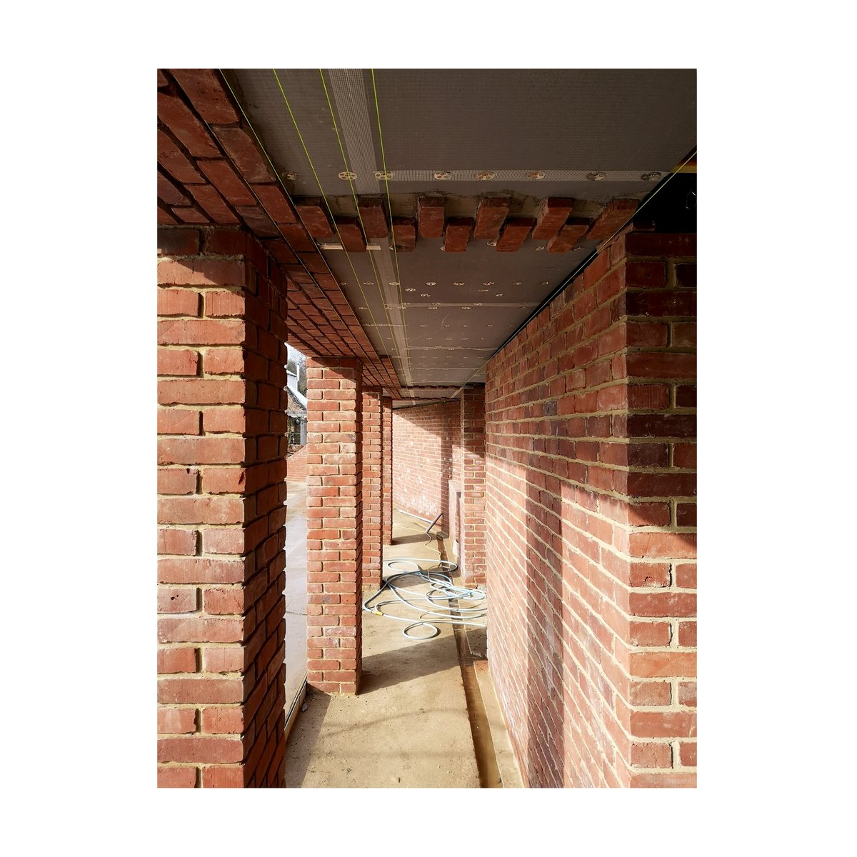 Brick soffit slips and shadows #knoxbhavan #workinprogress #pembury #bricksoffitslips #shadows