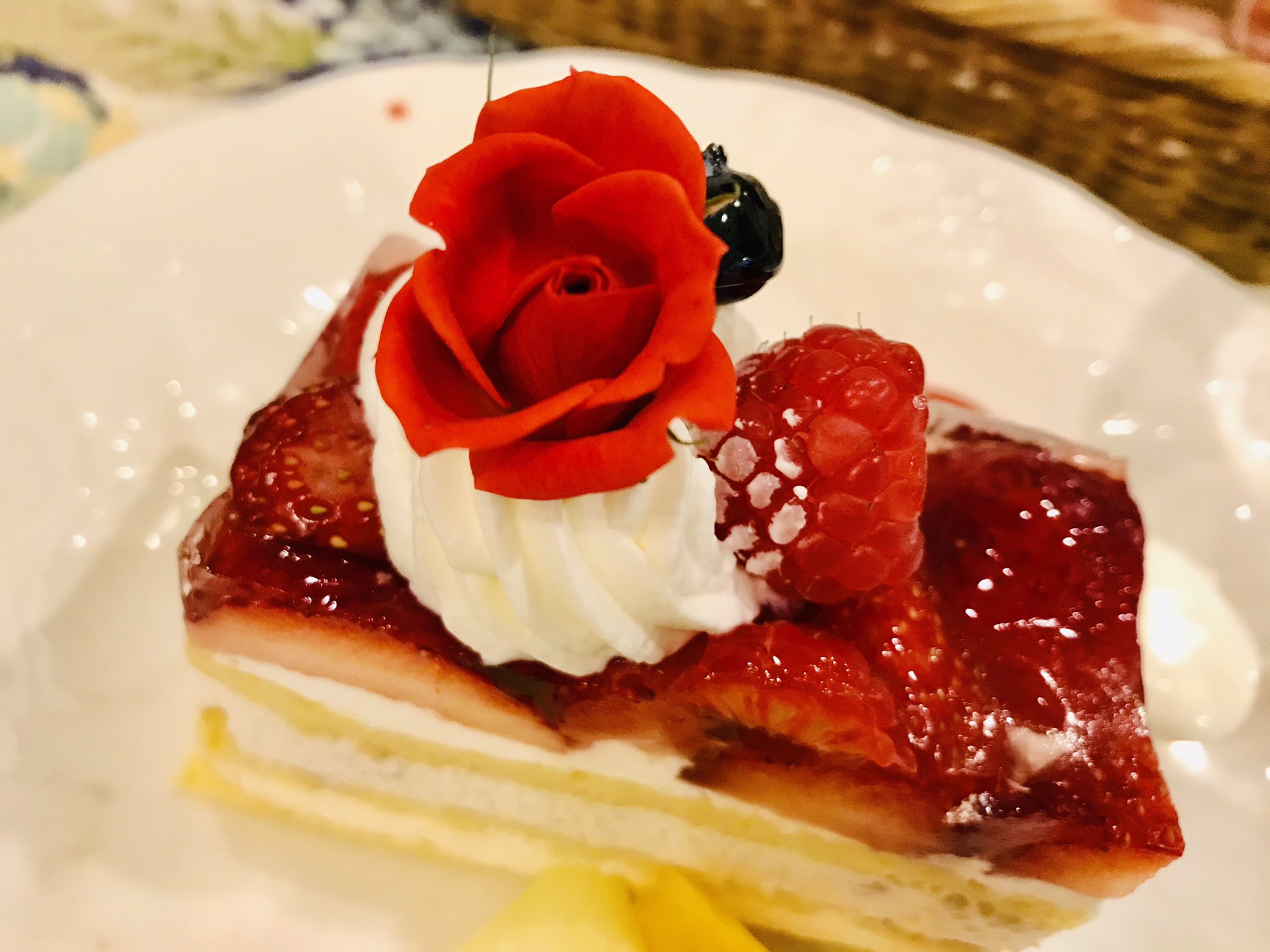 チェリー ２月２４ 水曜日 ケーキ 美味しい 可愛い Cafetheplantroom 06 6631 1045 大阪府大阪市中央区難波3 7 11 T Co U5v5k8ymqv カフェザプラントルーム Cafetheplantroom カフェザプラントルーム ケーキ 美味しい 可愛い