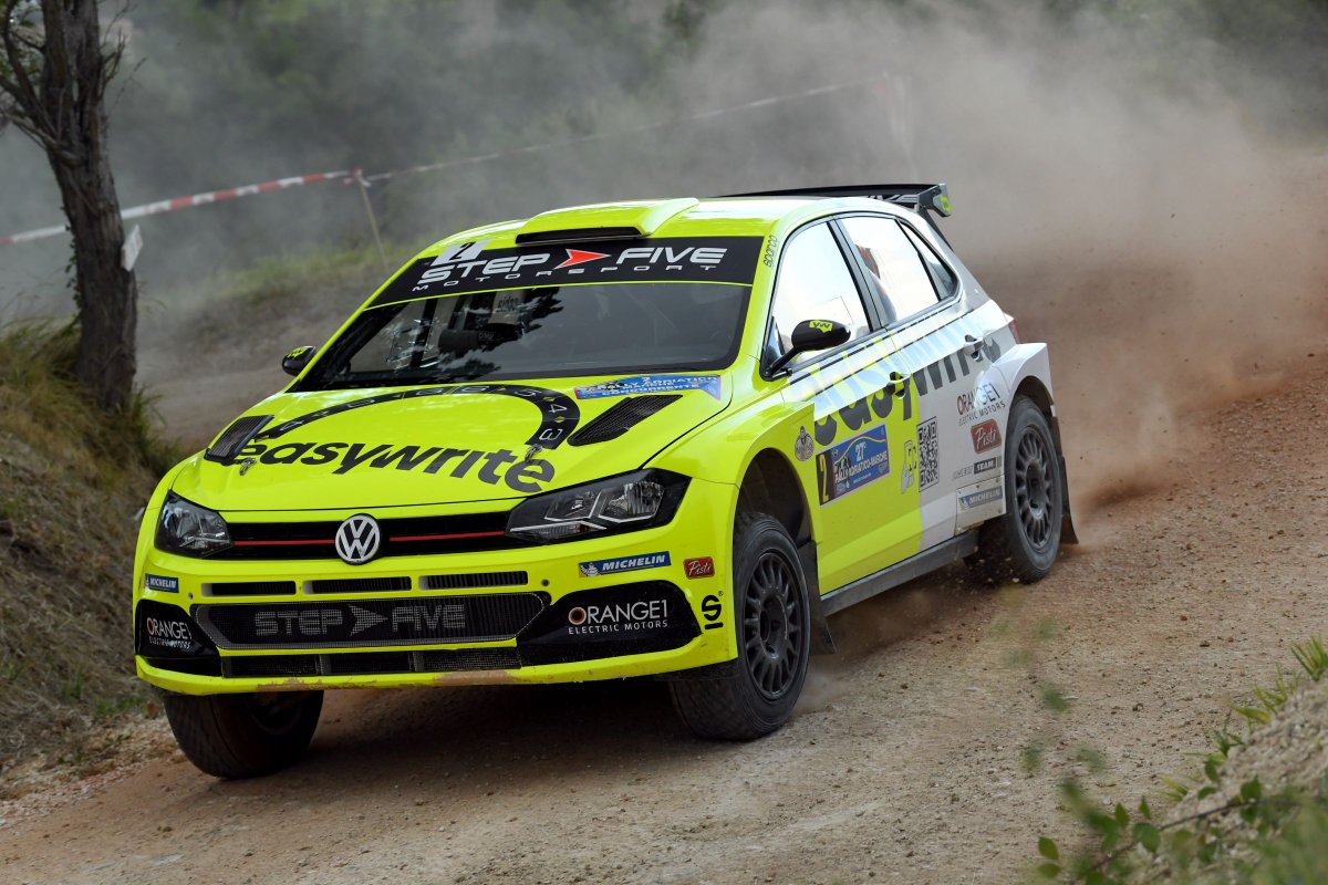 Protagonista della stagione 2020 nel @cirallyterra prima con Ford e poi VW <a href="/SimoCampedelli/">Simone Campedelli</a> cercherà nuovamente gloria sui nostri sterrati?

23-24 aprile 2021 > rallyadriatico.it
#staytuned #rallyadriatico #terra #gravel #cirallyterra #rally