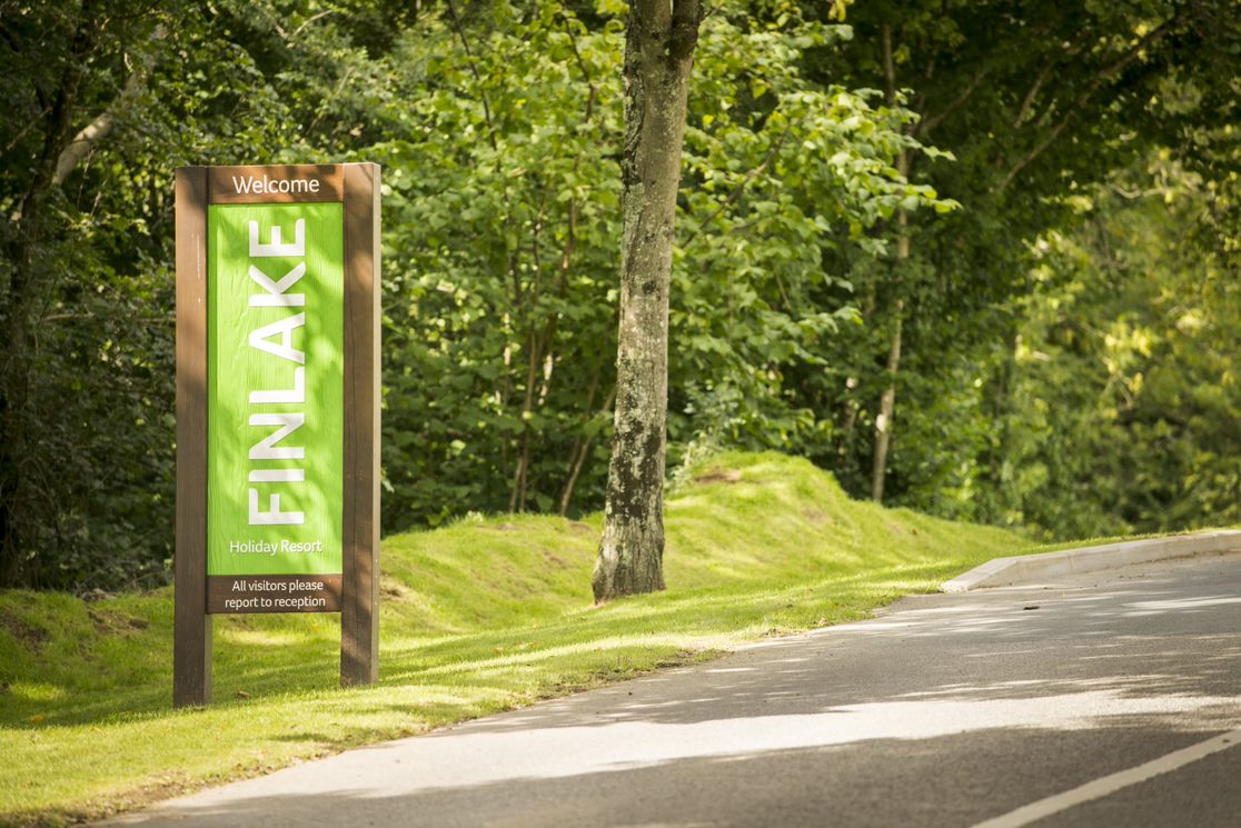 Finlake Holiday Park tweet media