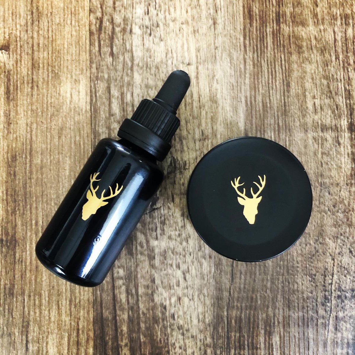 We are so excited to show you our new packaging for our Beard Balms.  Looks great with its Beard Oil brother.

Keep checking in for news of our official launch 🚀 

#beard #beardedgent #beardenthusiast #beardedgentelmen #beardsofinstagram #beardstyle #bearded #beardsuk