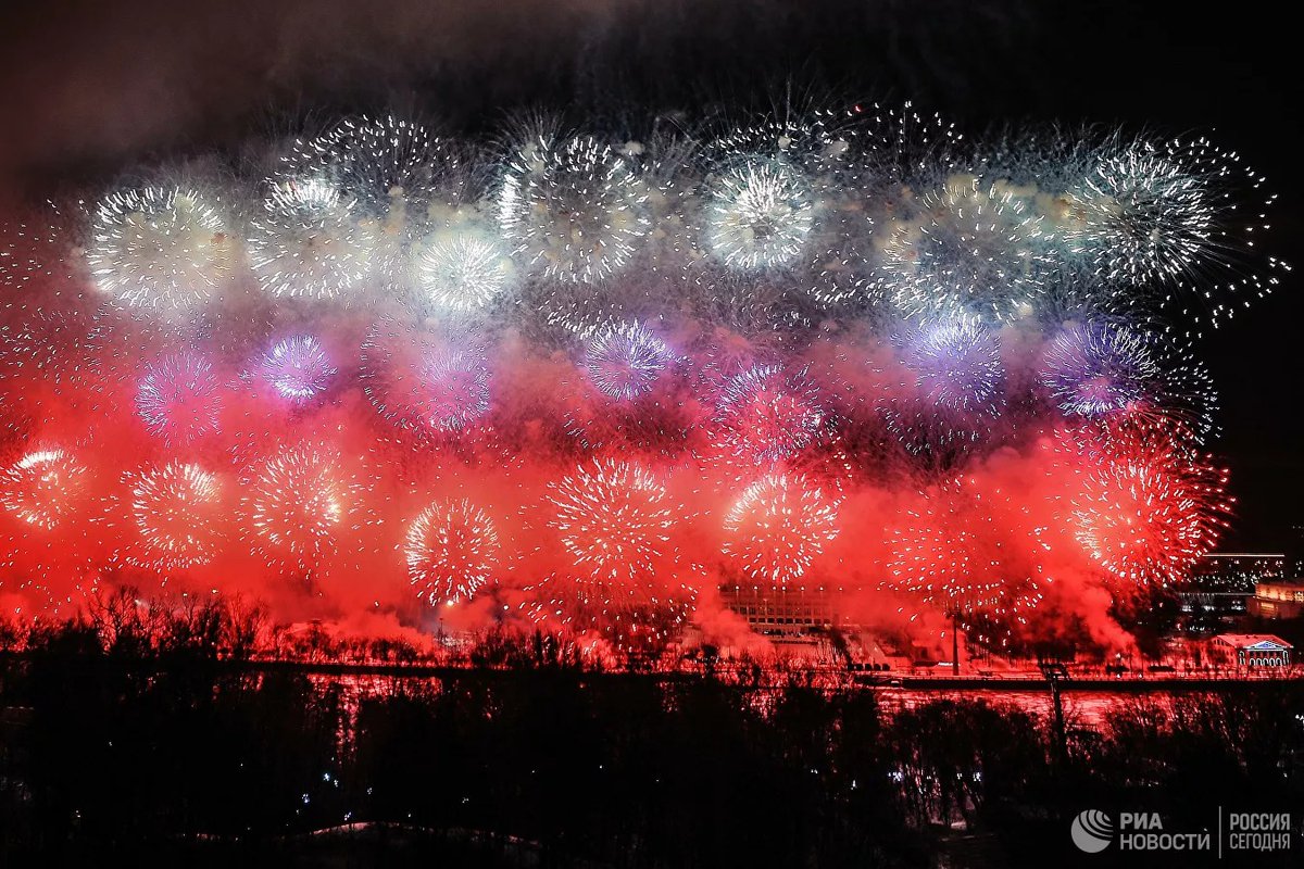 Победа салюты над отчизной. Лужники салют 23 февраля. Салют парк Победы 2022. Праздничный салют 23 февраля Москва. Салют в честь 23 февраля.