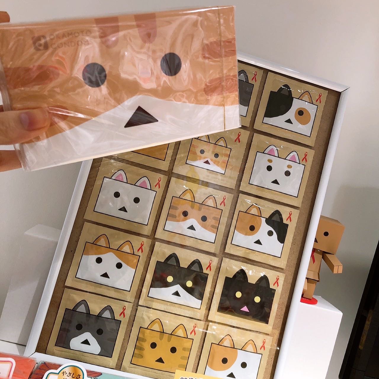 Condomania コンドマニア 本日のコンドーム ノベルティ 本日2月22日は 猫 の日 だそうですね パルコ近所の猫カフェが気になるこの頃です コンドマニアにもすこーーーしだけ猫関連グッズありました オカモトコンドームニャンボーバージョン Condomania コンドマニア 本日のコンドーム ノベルティ 本日2月22日は 猫 の日 だそうですね パルコ近所の猫カフェが気になるこの頃です コンドマニアにもすこーーーしだけ猫関連グッズありました オカモトコンドームニャンボーバージョン