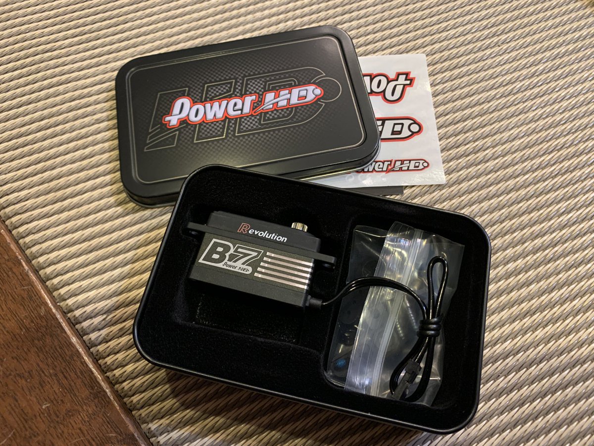 ExpertRc's tweet image. お気に入りが届いた。最近コレ。ブラシレス0.065-10kg
#powerhd #rcservo #tamiya #ラジコン