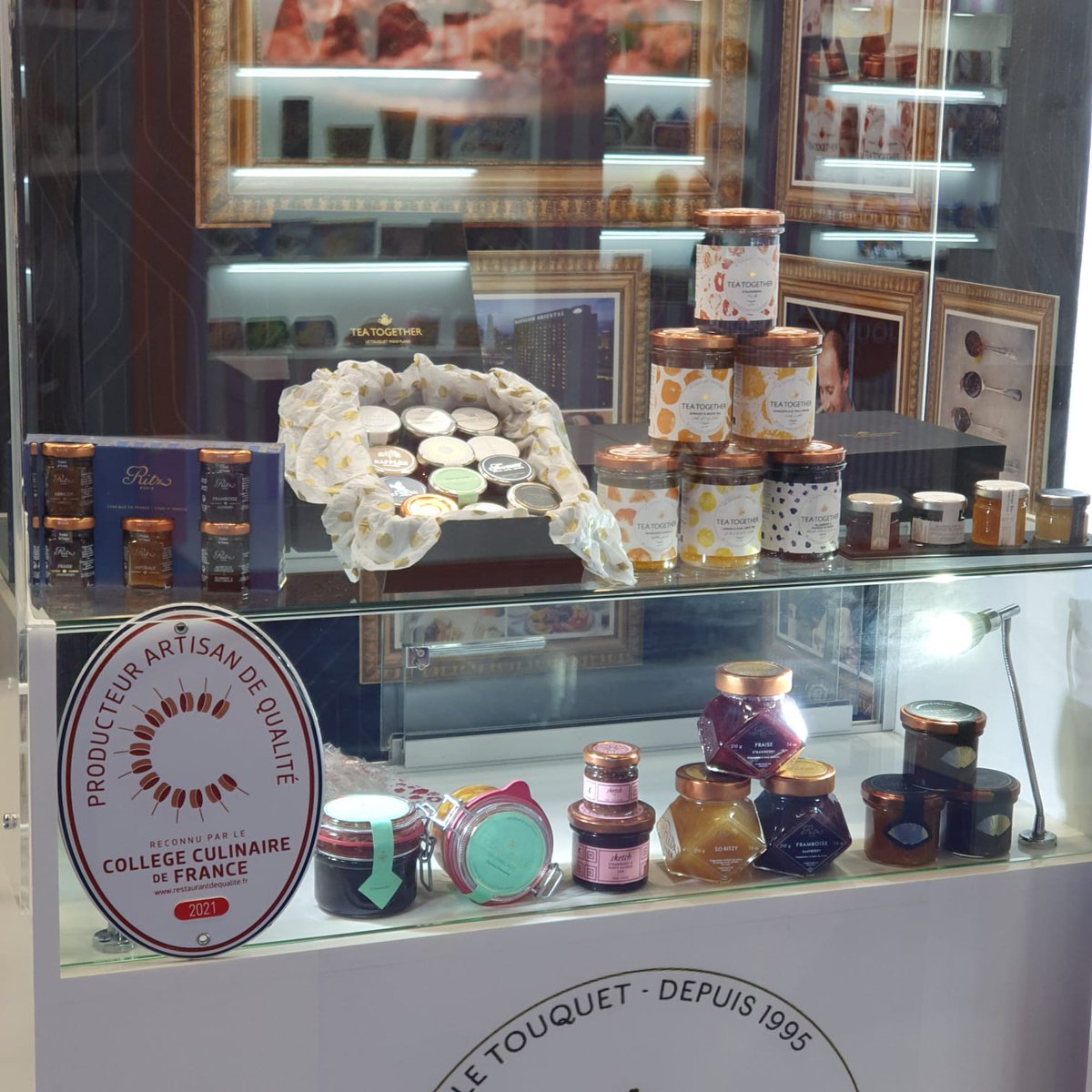 patricebegay's tweet photo. S’exporter,C le vaccin de notre santé économique.#Entrepreneurs,C dans notre sang de partir à la découverte&amp;à la conquête de l’inconnu.Nouveaux défis&amp; expériences enrichissantes.Bravo Eli Gifford @teafortogether d’avoir réalisé 73% de son CA à l’export #Gulffoodexhibitions #Dubai https://t.co/swl1Nrop5T