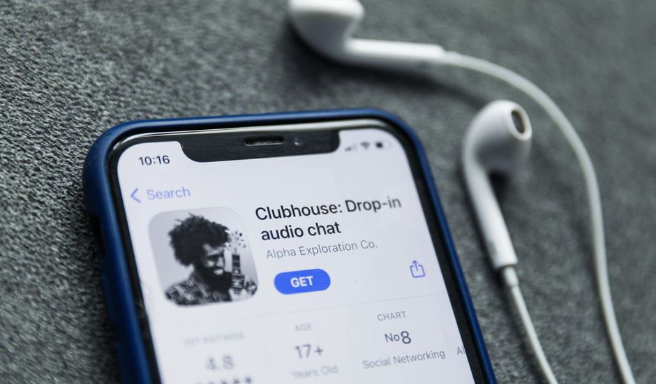 DoigtsurLeTruc's tweet photo. [#SocialMedia] Clubhouse : des outils qui permettent de doper événements et rooms https://t.co/ByCwhgqLqZ in @Siecledigital par @ELefaix #bonnespratiques #Clubhouse https://t.co/U26mwciN5r