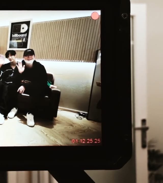 ㅤ           🔗    ›    bygyeom.carrd.co