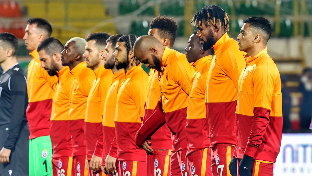 Abdurrahim Albayrak, 1 milyon liralık primi, Galatasaray'lı futbolculara pay edecek. (Milliyet)